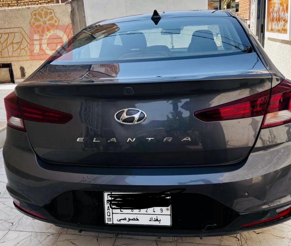 هیوندای ئەلەنترا